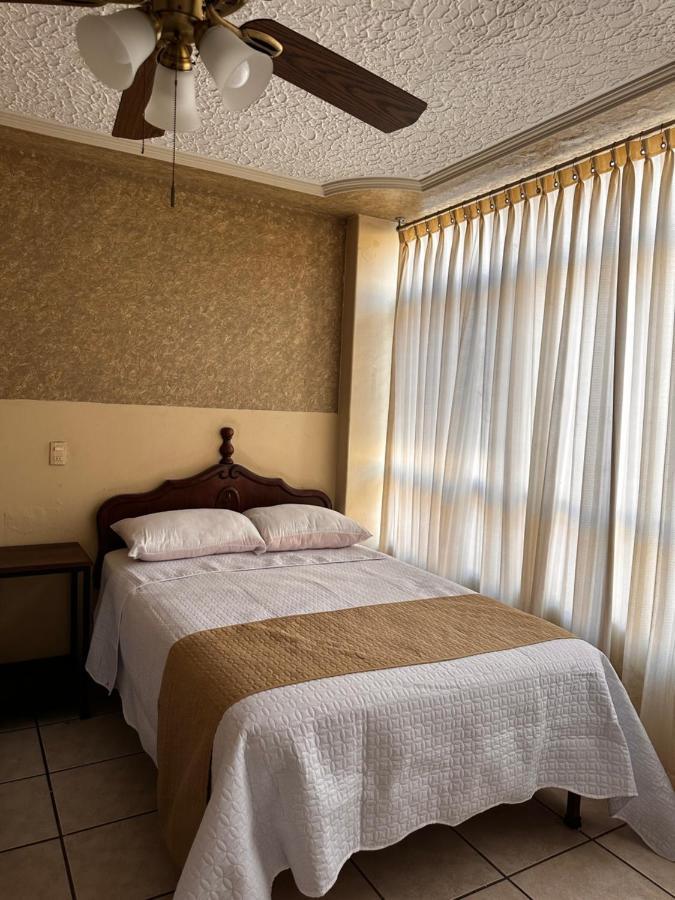 Hotel Palacio Сан-Хуан-де-лос-Лагос Экстерьер фото